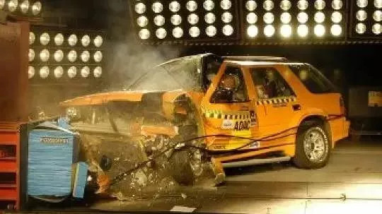 ����Ʒ����������C-NCAP